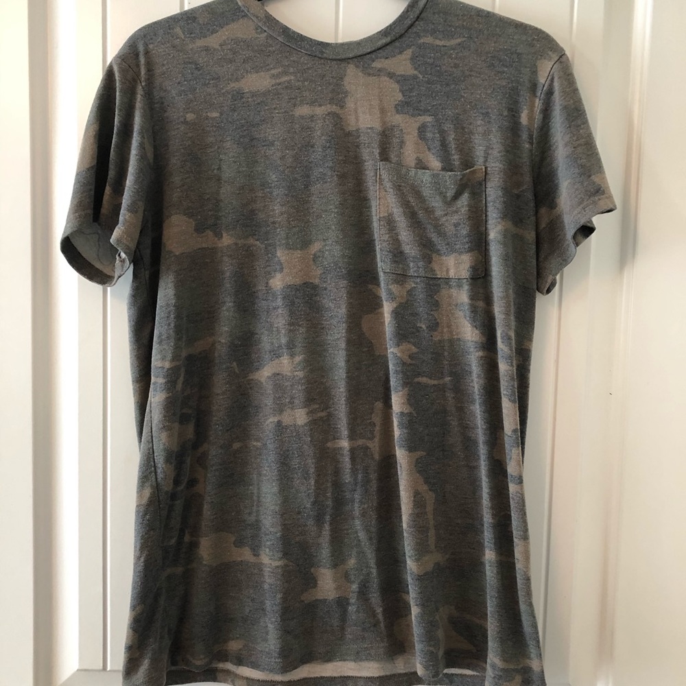 Camo t-shirt